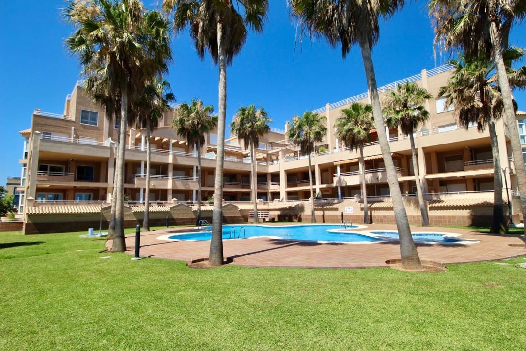 Atico Frontal Al Mar Con Piscina Privada By Homeprive Denia Exterior foto