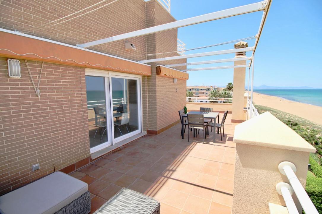 Atico Frontal Al Mar Con Piscina Privada By Homeprive Denia Exterior foto