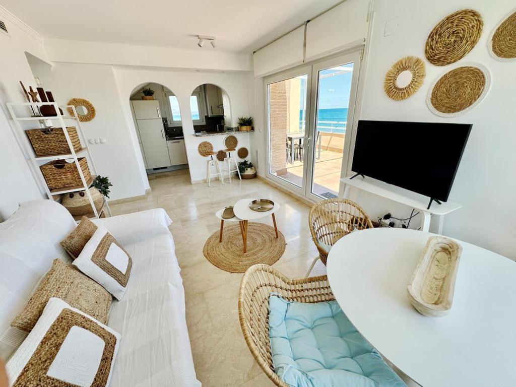 Atico Frontal Al Mar Con Piscina Privada By Homeprive Denia Exterior foto