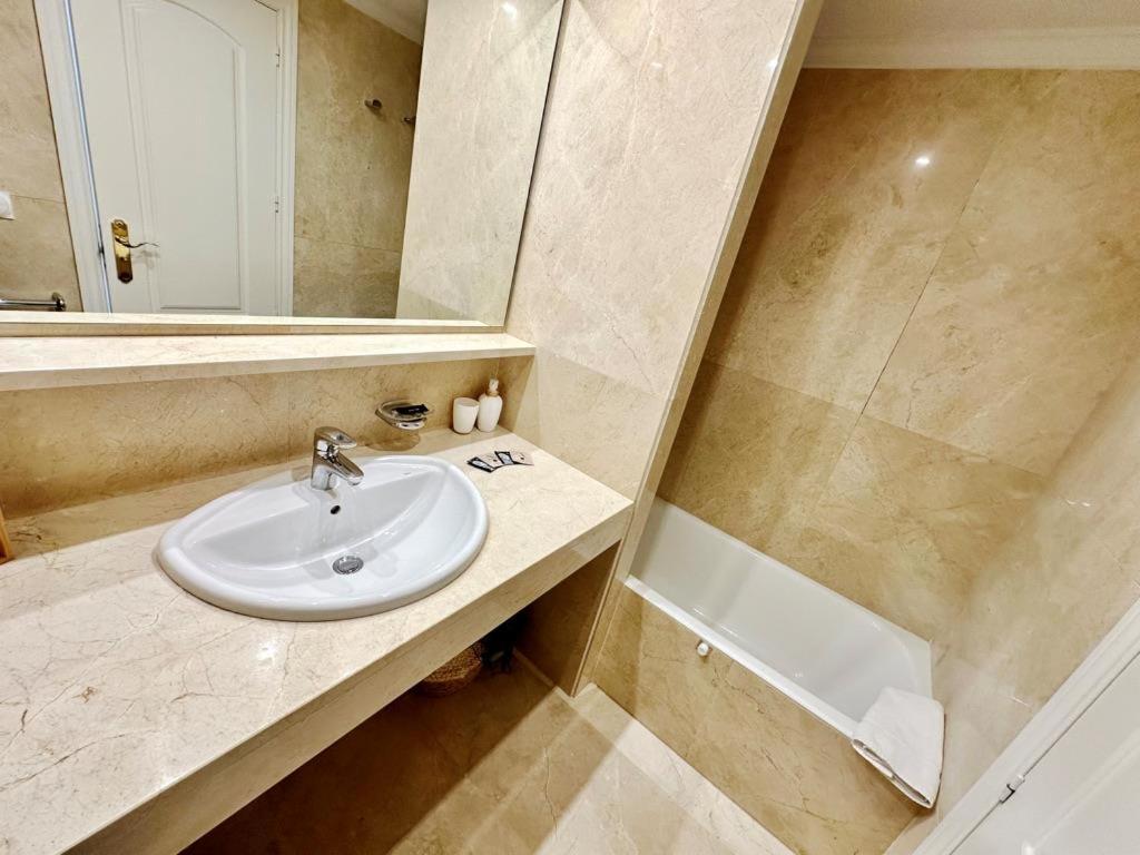 Atico Frontal Al Mar Con Piscina Privada By Homeprive Denia Exterior foto